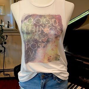🌺 Positive Vibes T-Shirt